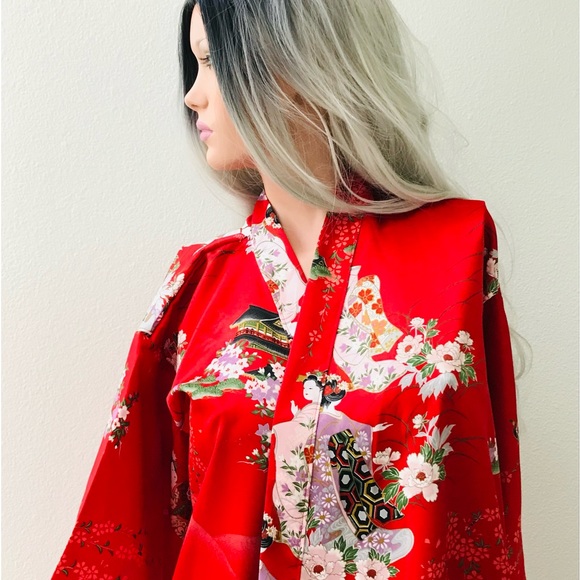 Japanese Print KIMONO - Wearable Art! - Picture 12 of 16